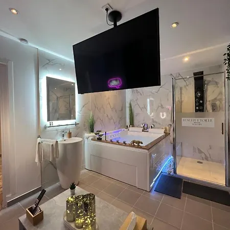 La Suite Etoilée Domène Extérieur photo